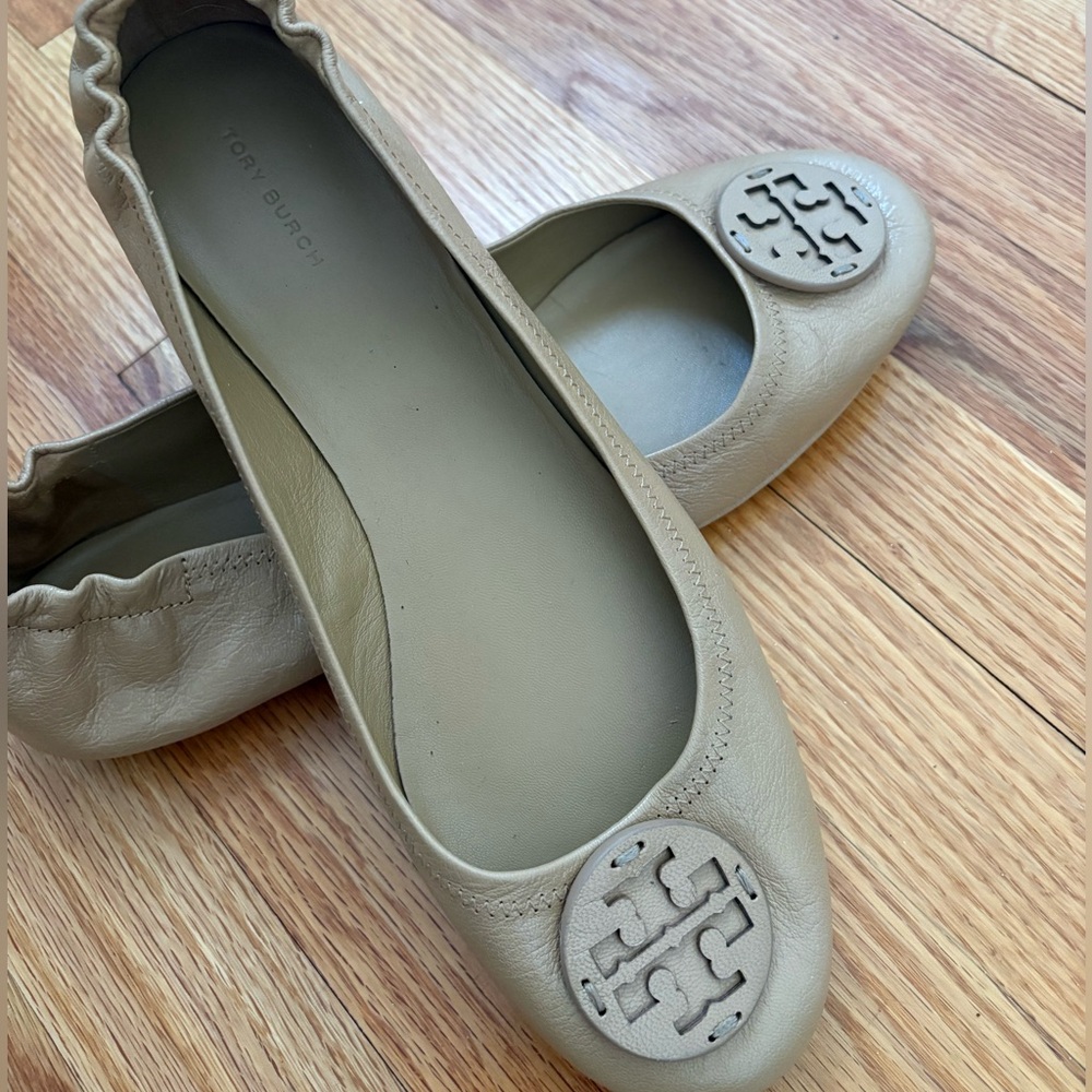 Tory Burch Nude Flats